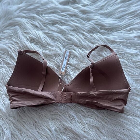 Skims Wireless Form Pushup Plunge Bra Sienna Size 36C - Picture 6 of 8